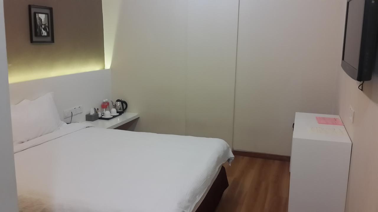 Avida Hotel Labuan Eksteriør billede